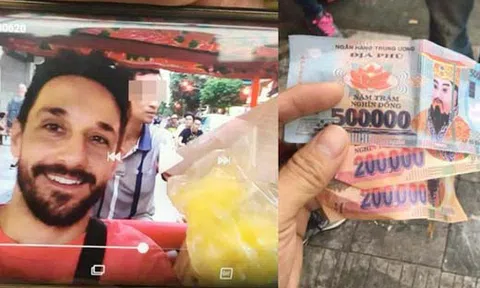 Khách Tây đi xích lô được”thối lại” 900 nghìn tiền... âm phủ